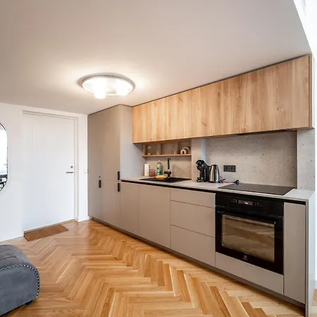 Owl Jazz - Luxury In The Heart Of The Lägenhet *