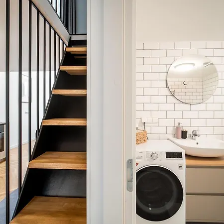 Owl Jazz - Luxury In The Heart Of The Kaunas