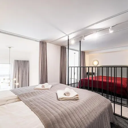 Owl Jazz - Luxury In The Heart Of The * Kaunas