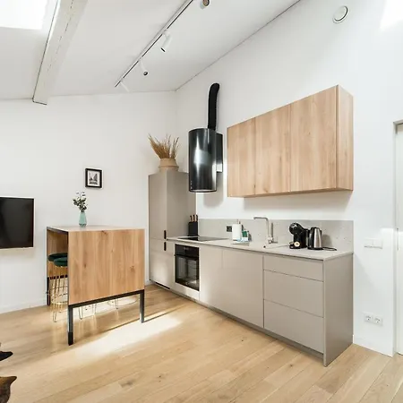 Owl Jazz - Luxury In The Heart Of The * Kaunas