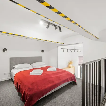 Apartment Owl Jazz - Luxury In The Heart Of The