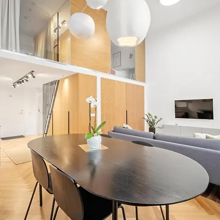 Owl Jazz - Luxury In The Heart Of The * Kaunas