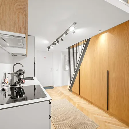 Owl Jazz - Luxury In The Heart Of The * Kaunas