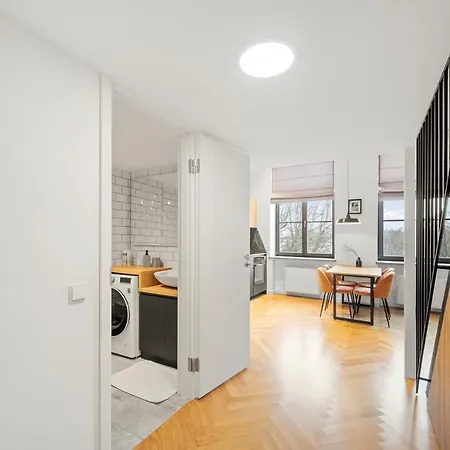 Owl Jazz - Luxury In The Heart Of The *