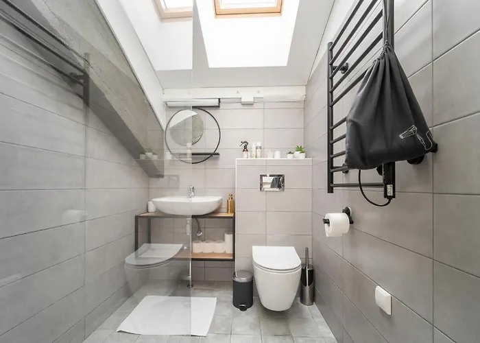 Owl Jazz - Luxury In The Heart Of The Kaunas